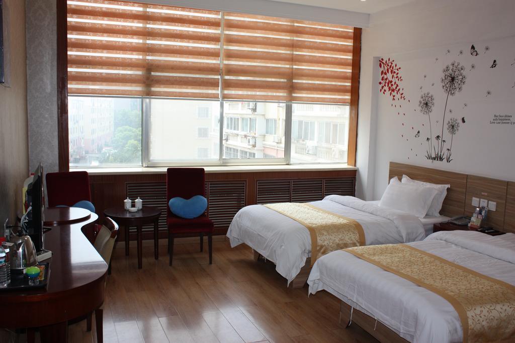 Qingdao Hongyun Jiahe Business Hotel Esterno foto