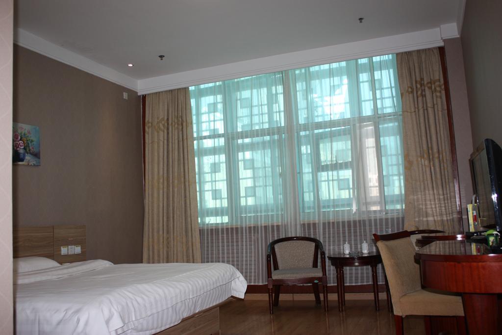 Qingdao Hongyun Jiahe Business Hotel Esterno foto