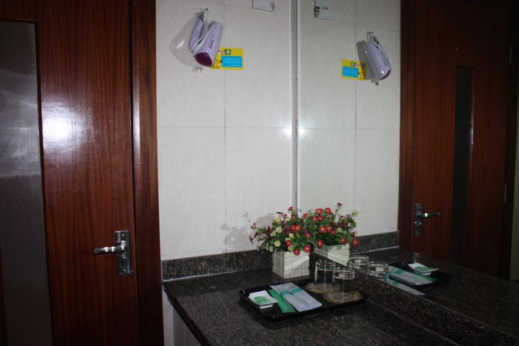 Qingdao Hongyun Jiahe Business Hotel Esterno foto
